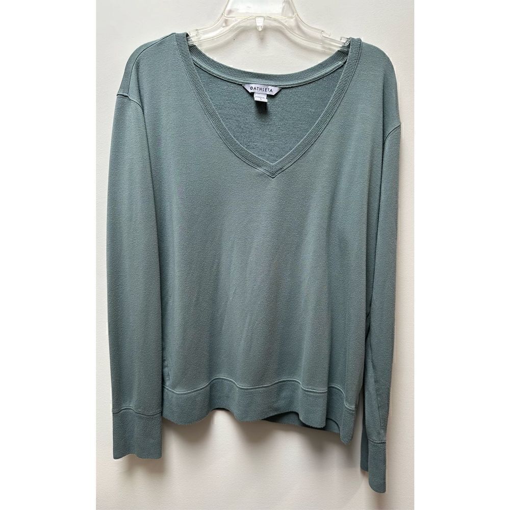 Athleta womenās gray v-neckāsoft sweatshirt size Large. ā#9-1108